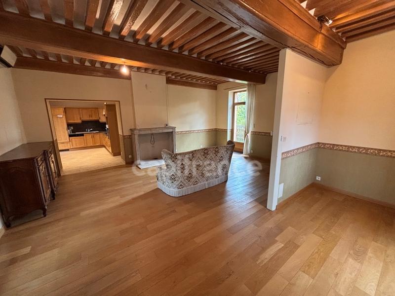 Maison - 930 m² - 23 pièces