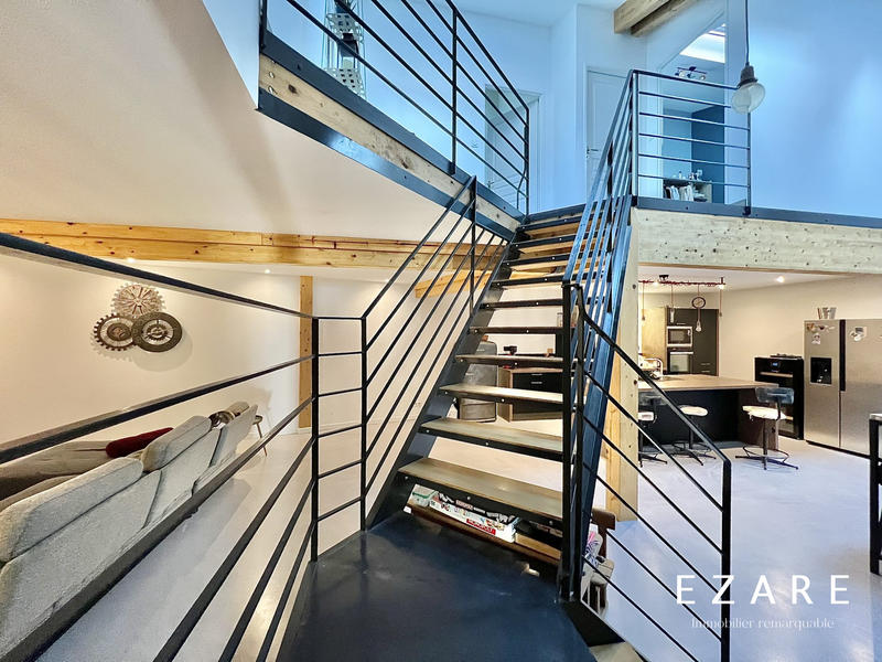 Appartement - 198 m² - 7 pièces