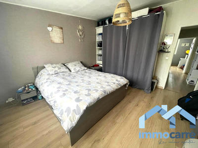 Maison - 96 m² - 5 pièces