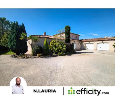 Maison - 240 m² - 6 pièces