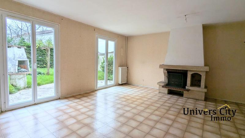 Maison - 93 m² - 4 pièces