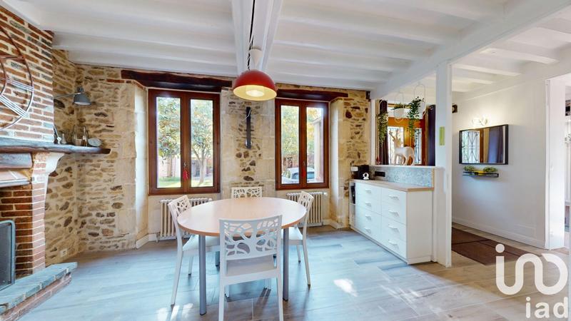 Maison - 220 m² - 6 pièces