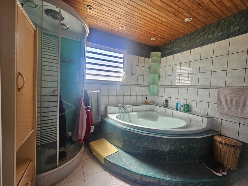 Maison - 301 m² - 9 pièces