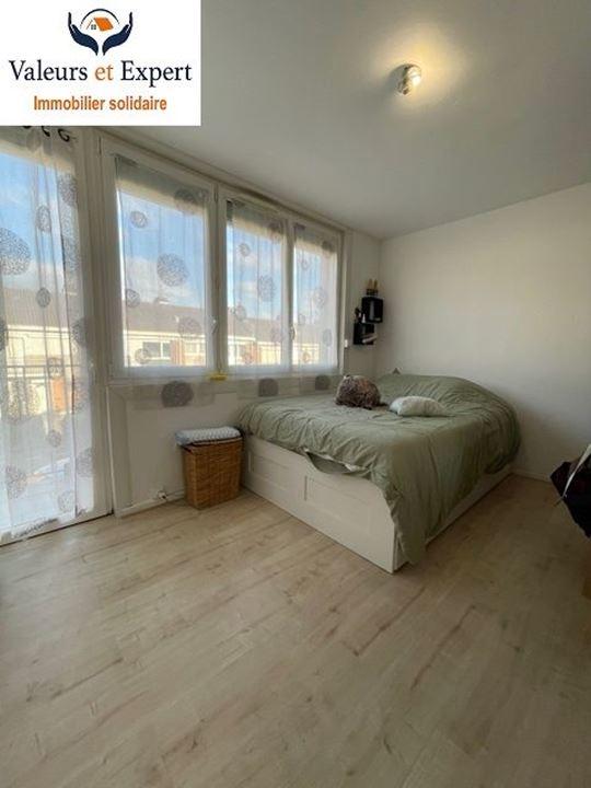 Maison traditionnelle - 95 m² - 5 pièces