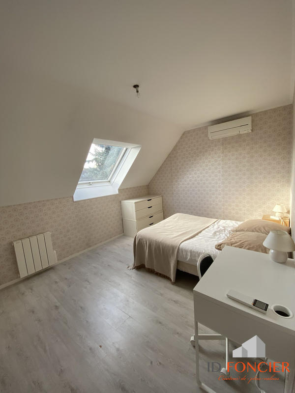 Maison - 95 m² - 6 pièces