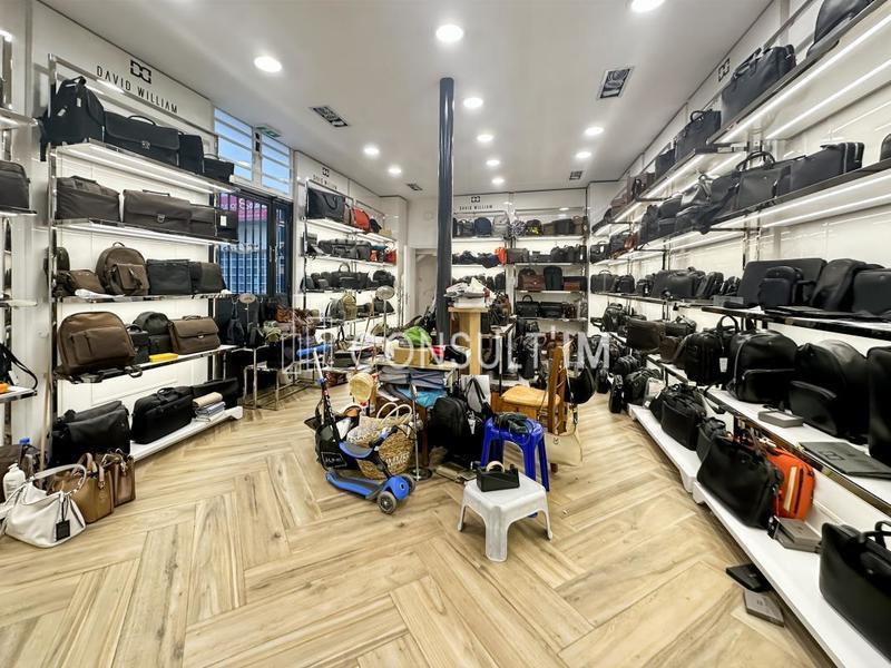 Local commercial - 80 m²