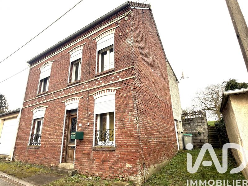 Maison - 98 m² - 4 pièces