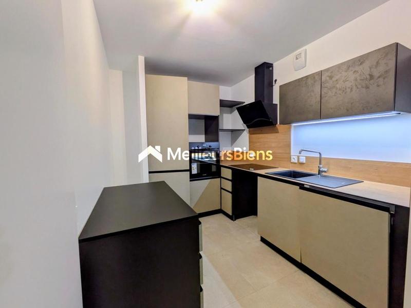 Appartement ancien - 71 m² - 3 pièces