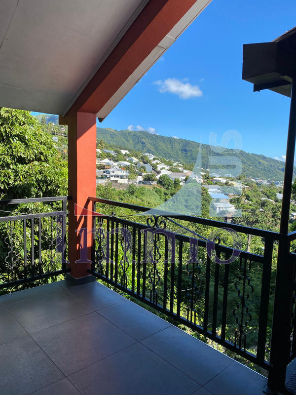 Villa - 140 m² - 5 pièces