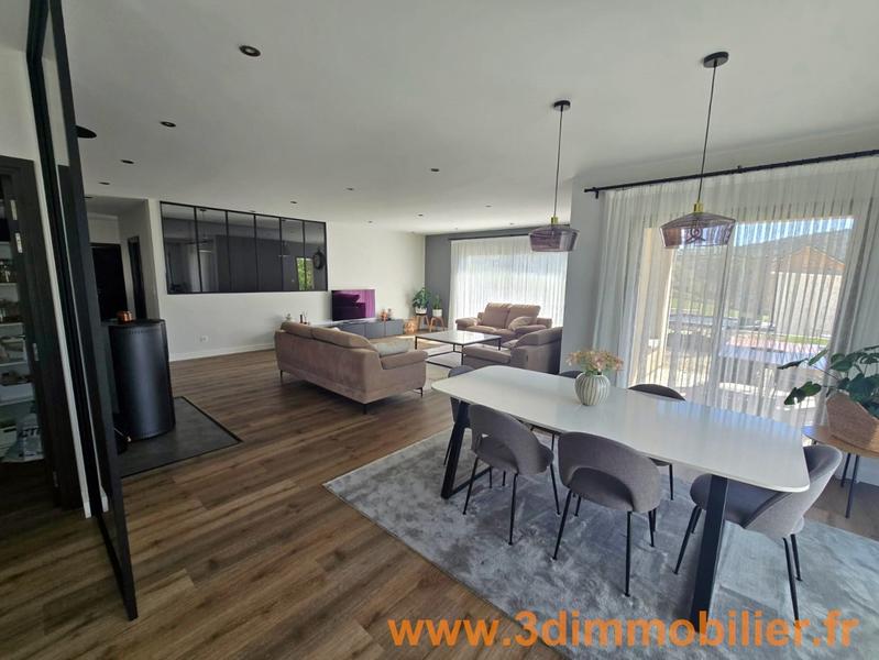 Maison - 183 m² - 8 pièces