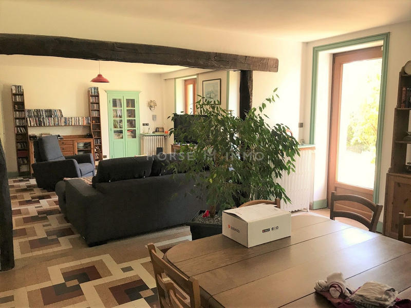 Maison - 250 m² - 7 pièces
