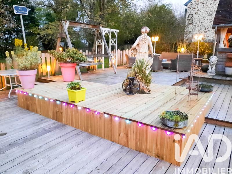 Maison - 210 m² - 8 pièces