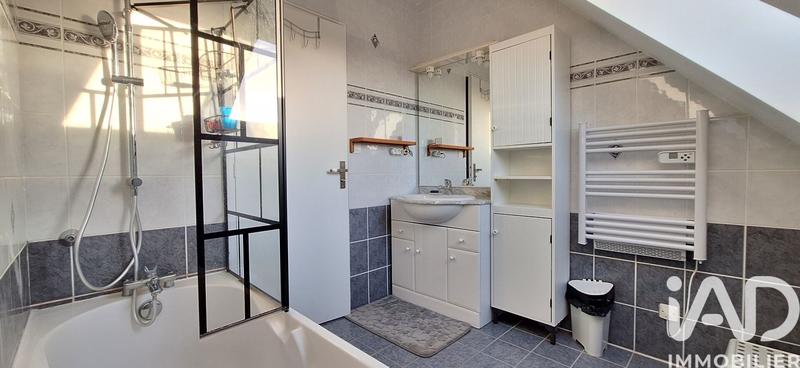 Maison - 108 m² - 7 pièces