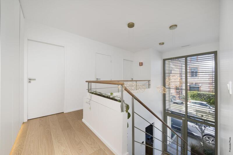 Maison - 197 m² - 6 pièces