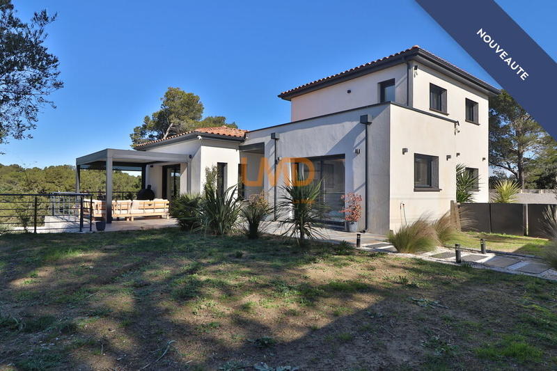 Maison - 163 m² - 7 pièces