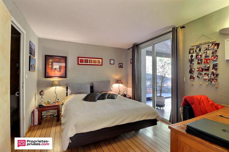 Maison - 310 m² - 10 pièces