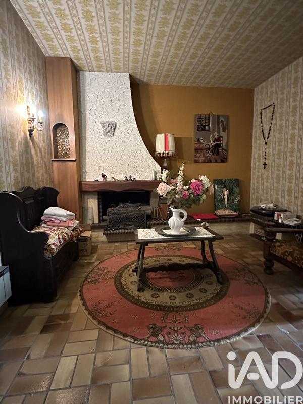 Maison - 322 m² - 9 pièces