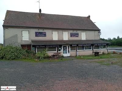 Maison de village - 268 m² - 8 pièces