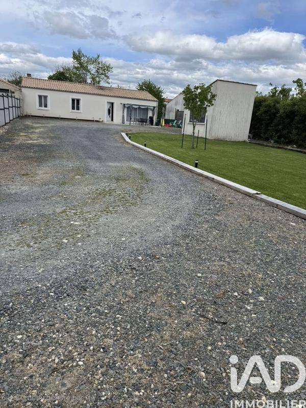 Maison - 102 m² - 4 pièces