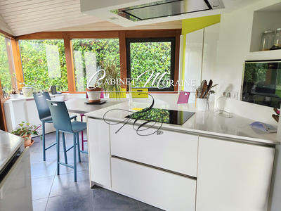 Demeure - 160 m² - 9 pièces