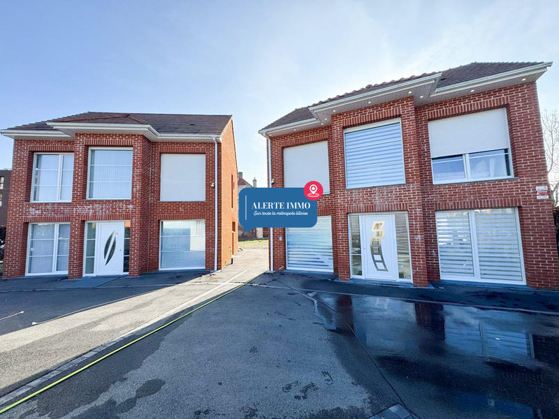 Maison - 208 m² - 10 pièces