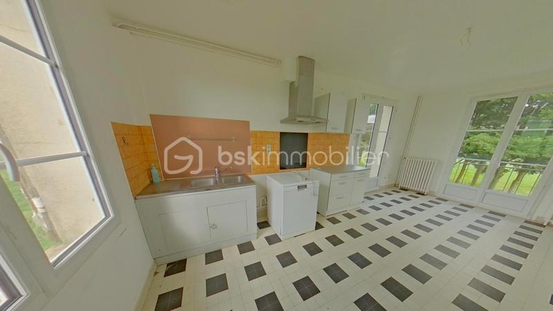 Corps de ferme - 310 m² - 11 pièces