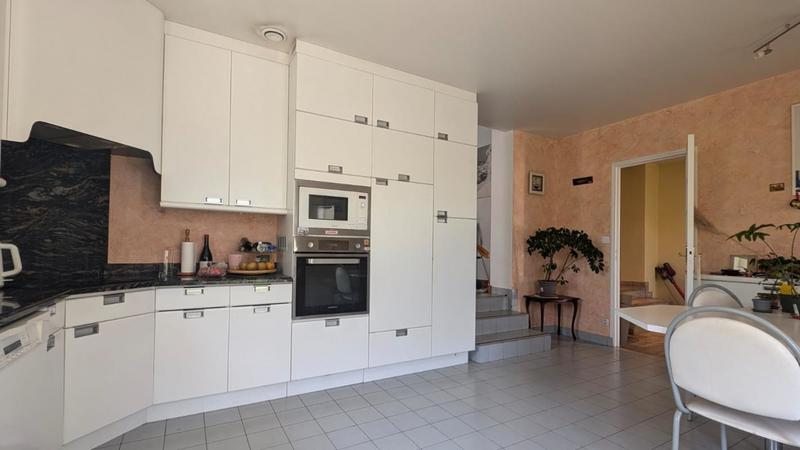 Maison - 145 m² - 5 pièces