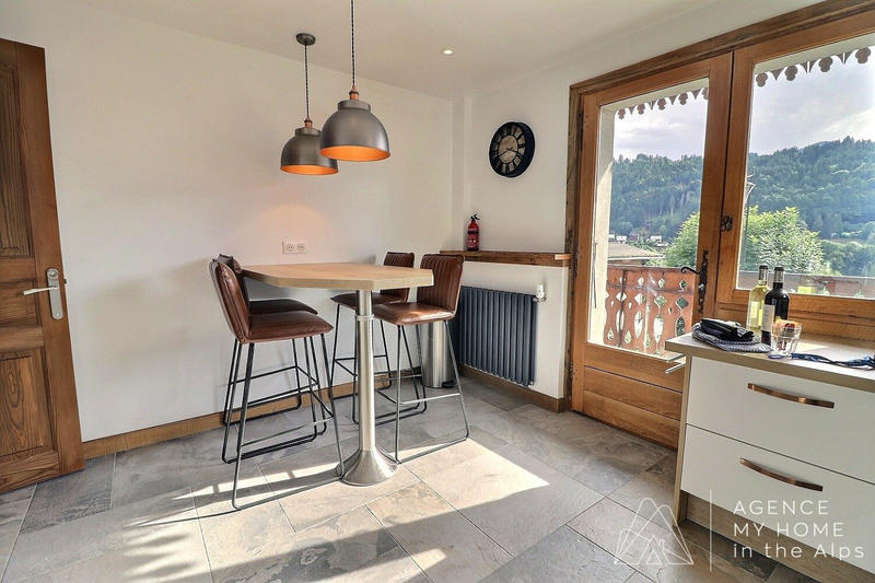 Appartement - 75 m² - 5 pièces