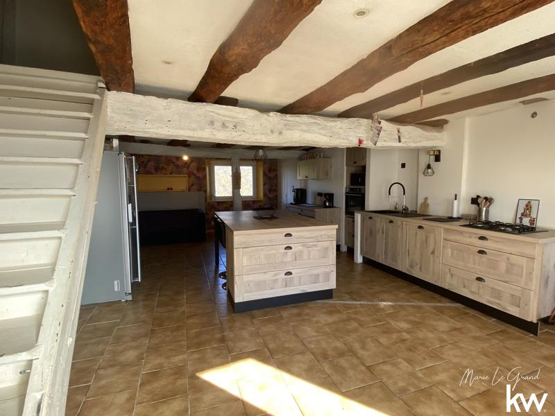 Maison - 151 m² - 6 pièces