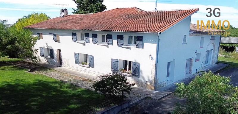 Maison ancienne - 468 m² - 14 pièces