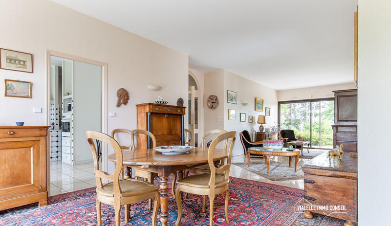 Maison d'architecte - 198 m² - 7 pièces