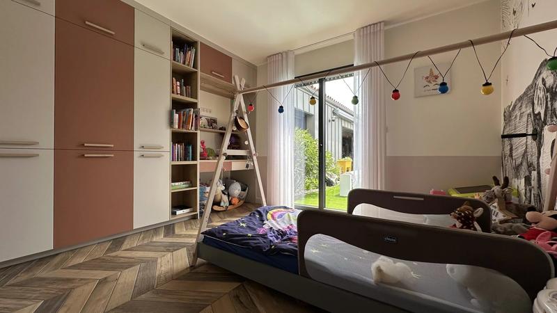 Maison - 199 m² - 6 pièces