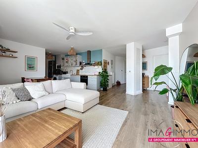 Appartement - 84 m² - 4 pièces