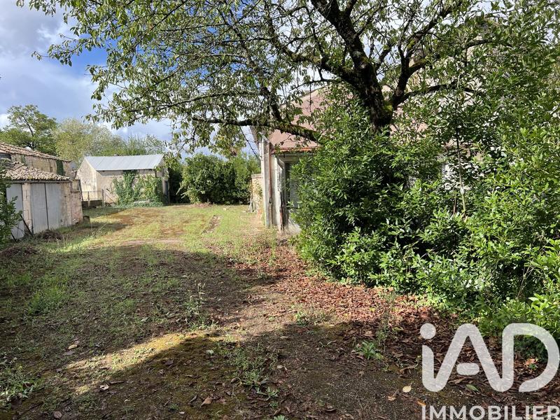 Maison - 410 m² - 8 pièces