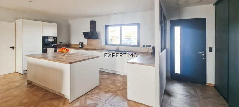 Villa - 102 m² - 4 pièces