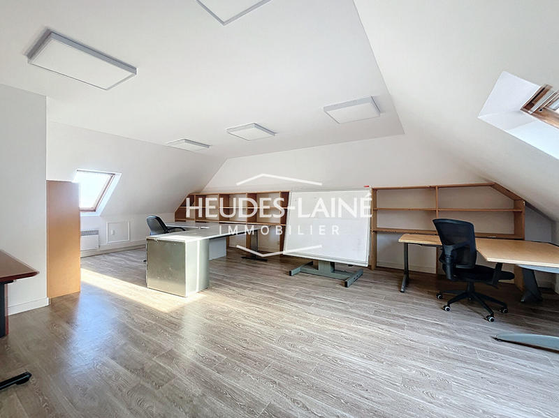 Local d'activité / Entrepôt - 570 m²