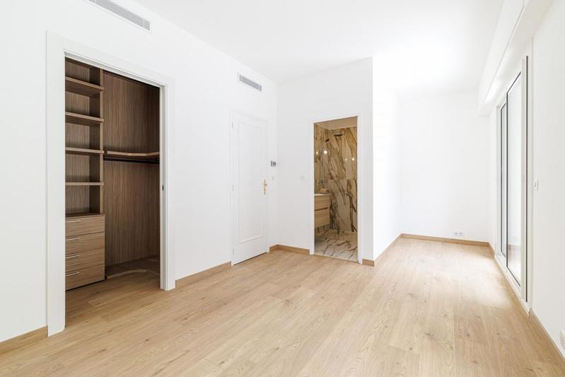 Appartement - 167 m² - 5 pièces