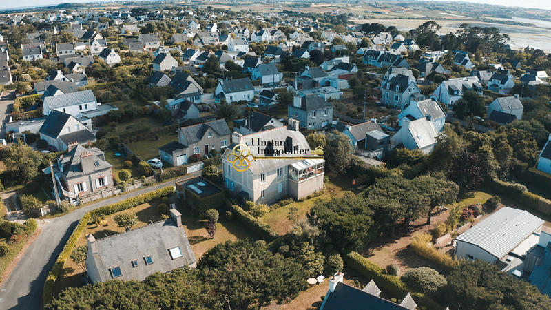 Maison - 201 m² - 7 pièces