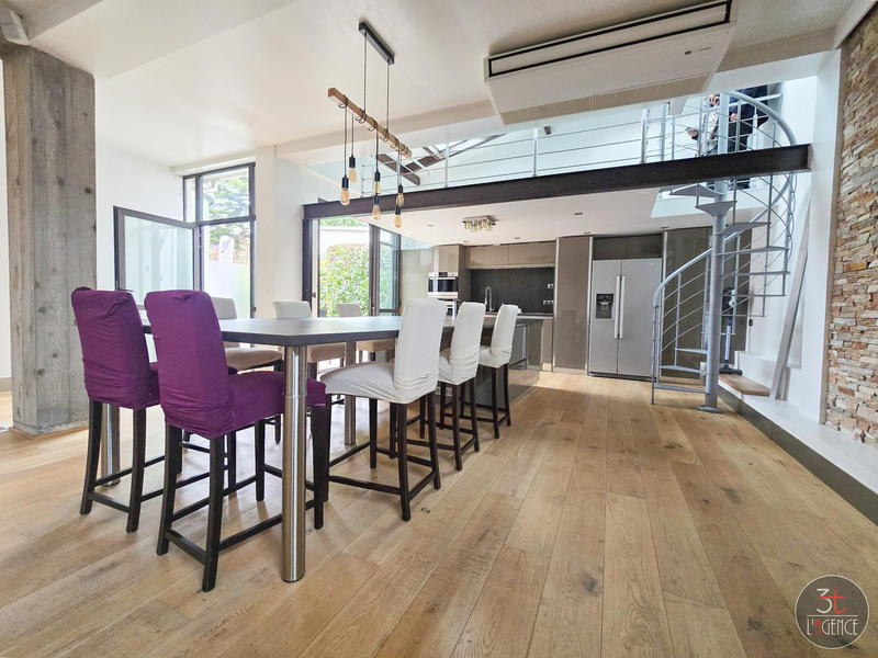 Maison - 145 m² - 6 pièces