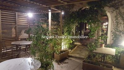 Fonds de commerce - 247 m²