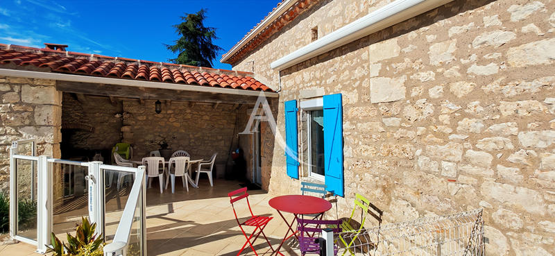 Maison - 196 m² - 6 pièces