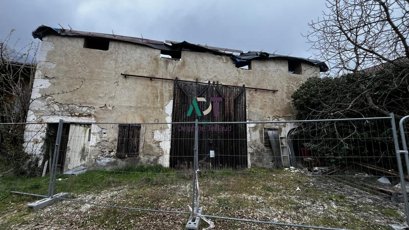 Maison - 290 m² - 10 pièces