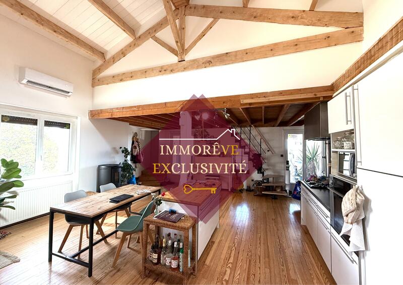 Maison - 98 m² - 4 pièces