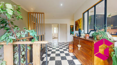 Maison - 182 m² - 8 pièces