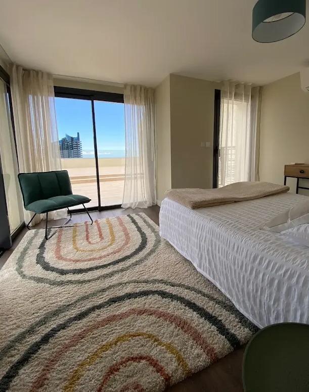 Villa - 235 m² - 6 pièces