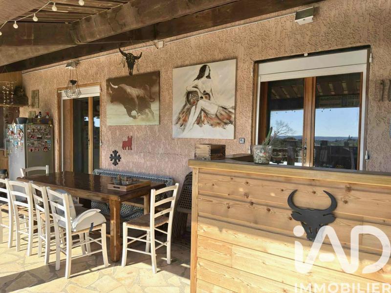 Maison - 168 m² - 6 pièces