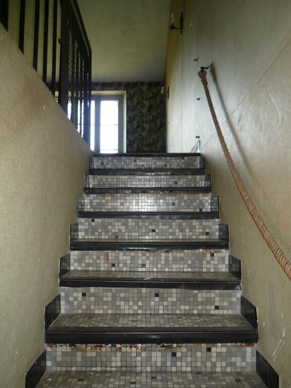 Maison - 261 m² - 12 pièces