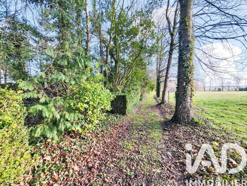 Maison - 256 m² - 9 pièces