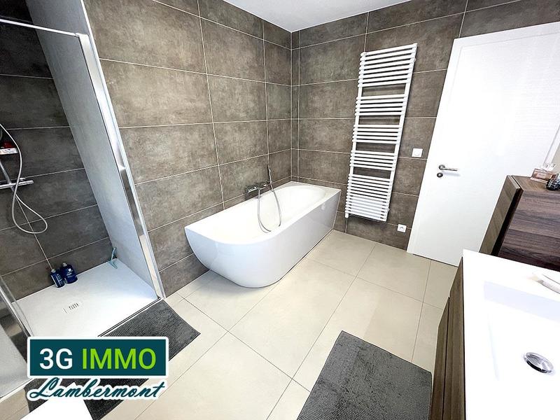 Maison - 160 m² - 8 pièces