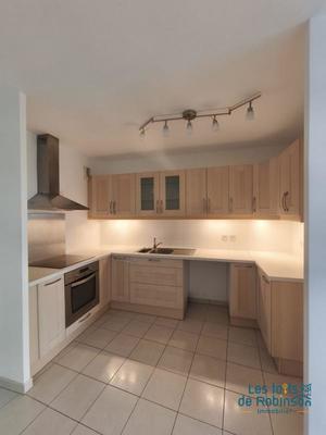 Appartement - 75 m² - 4 pièces